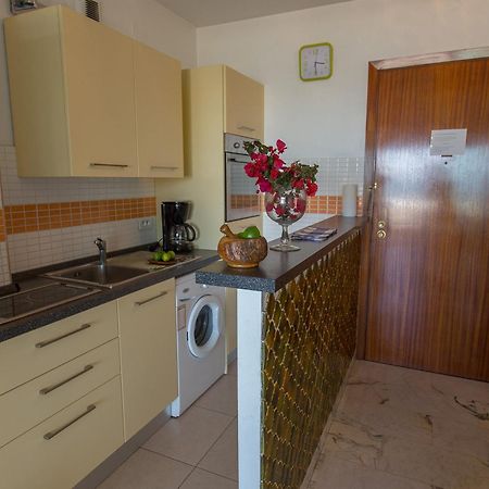 Studio Moderne Avec Terrasse Proche Plages Et Centre, Wifi Gratuit - Fr-1-196-216 Menton Exterior photo